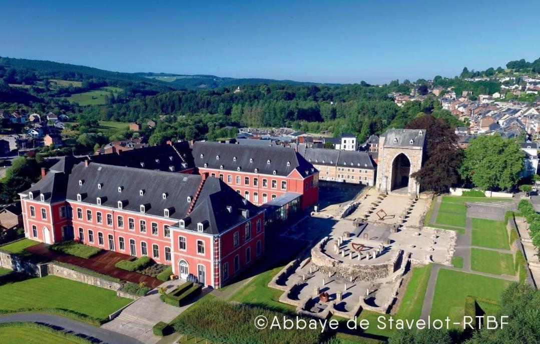 La Pierre Du Diable Bed & Breakfast Stavelot Luaran gambar